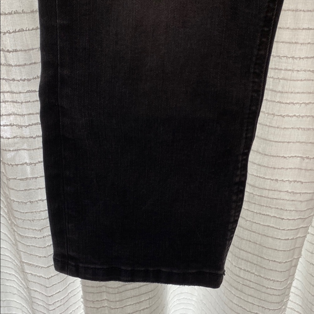 Maurices Black Cropped Jeans - Picture 10 of 14